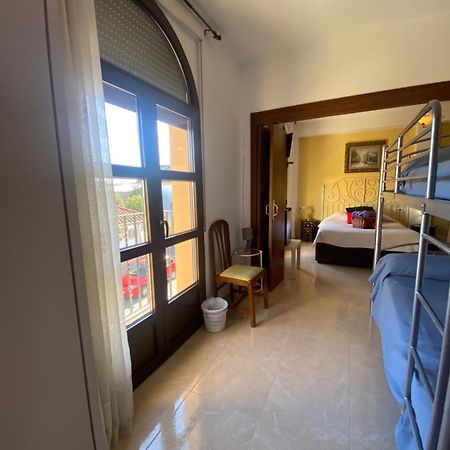 Alyana Hostel Cordoba Luaran gambar