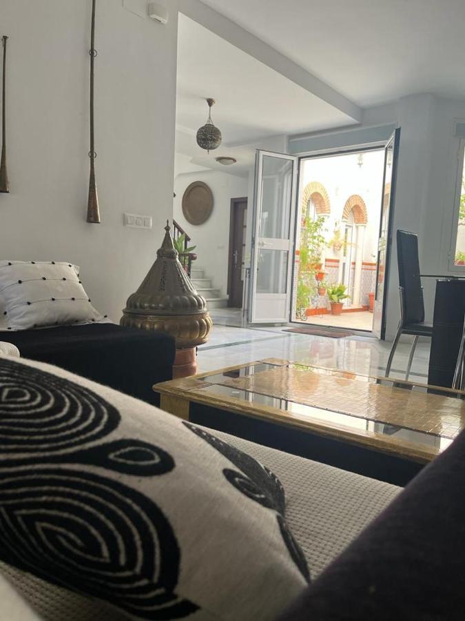 Alyana Hostel Cordoba Luaran gambar