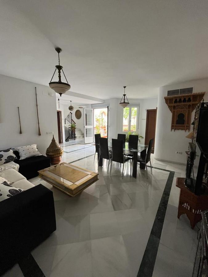 Alyana Hostel Cordoba Luaran gambar