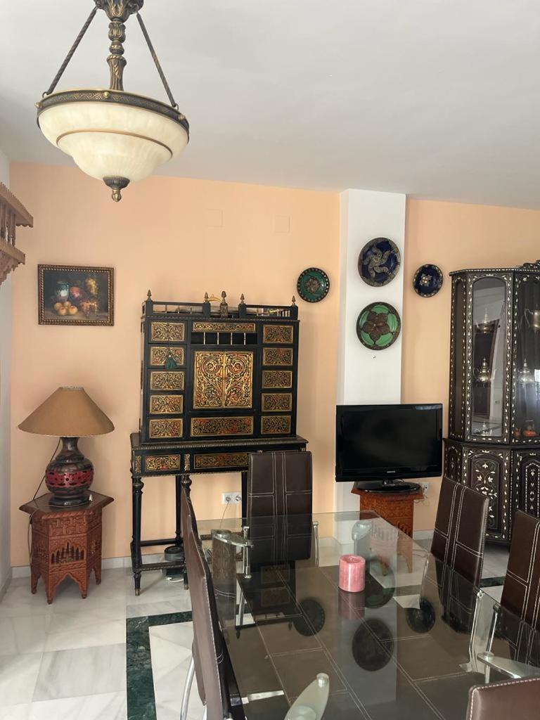 Alyana Hostel Cordoba Luaran gambar