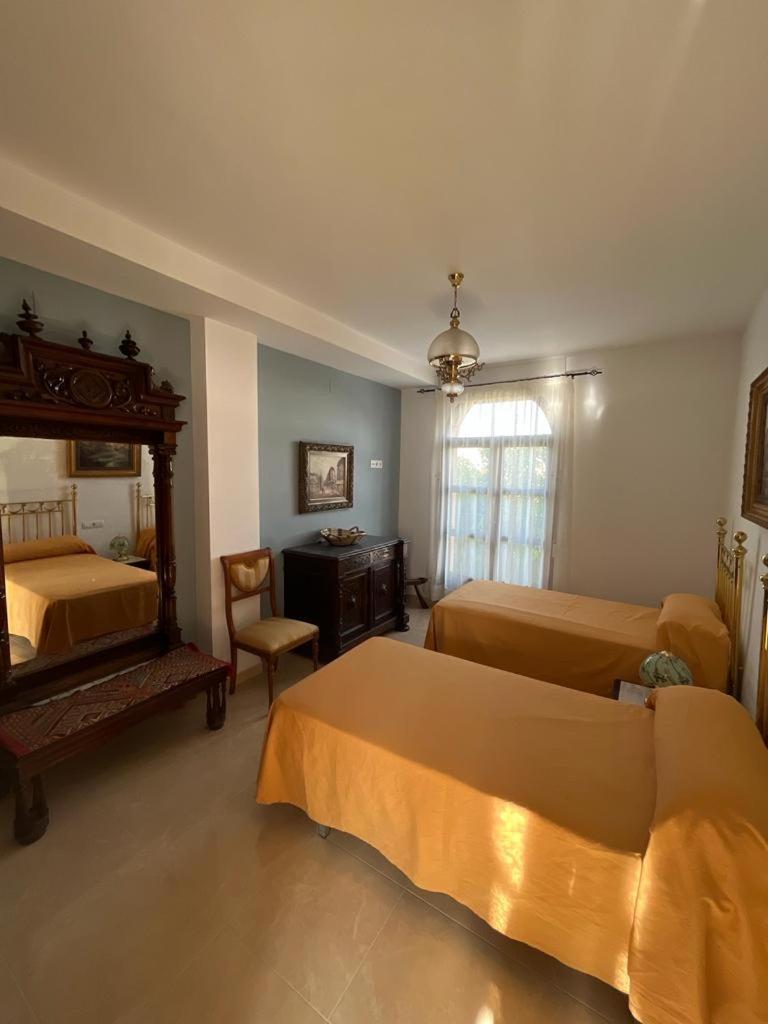 Alyana Hostel Cordoba Luaran gambar