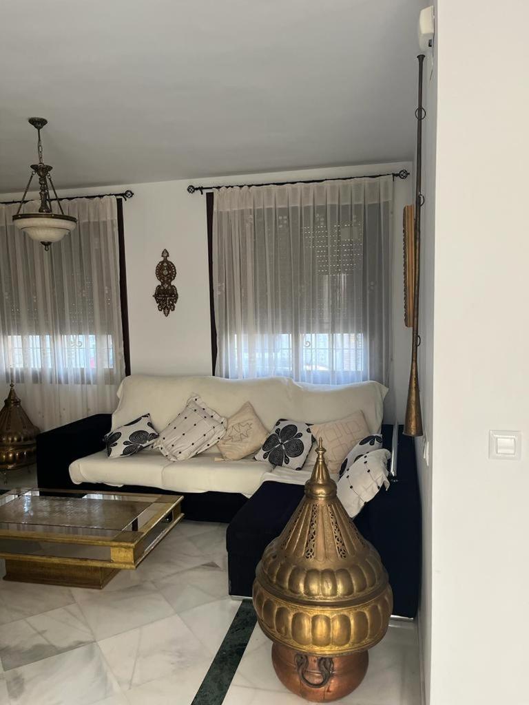 Alyana Hostel Cordoba Luaran gambar