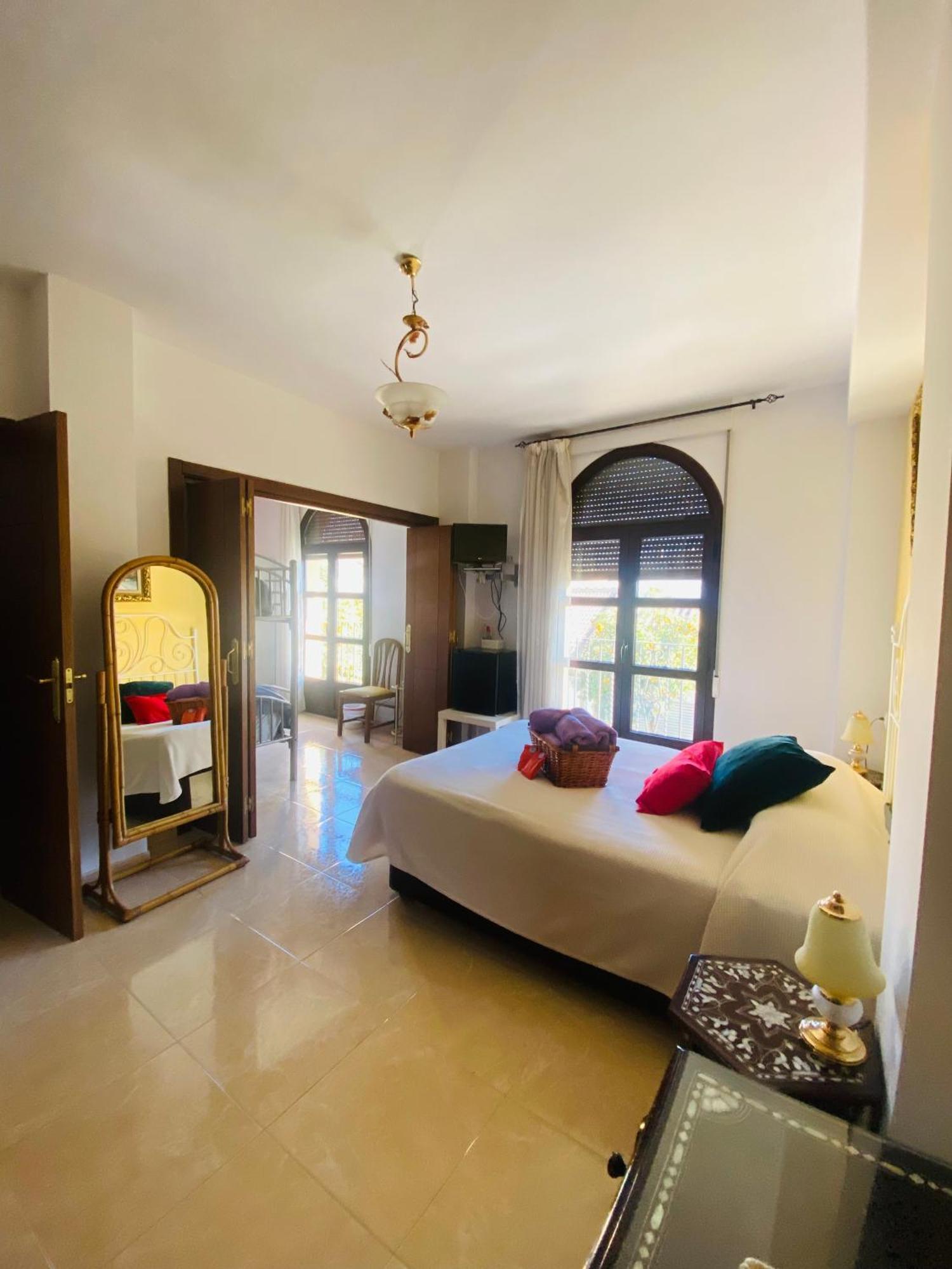 Alyana Hostel Cordoba Luaran gambar